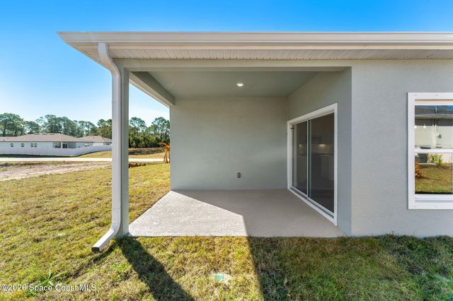 2367 Hagoplan Avenue SW, Palm Bay, FL 32908