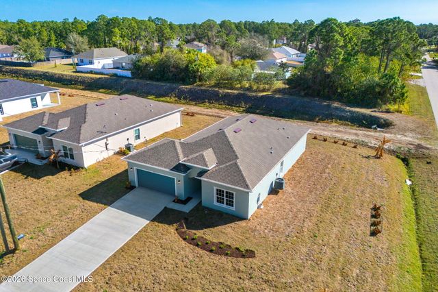 2367 Hagoplan Avenue SW, Palm Bay, FL 32908