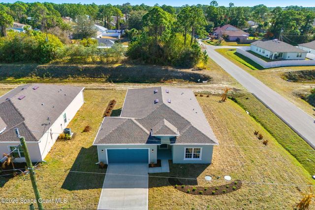 2367 Hagoplan Avenue SW, Palm Bay, FL 32908
