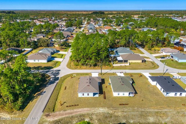 2367 Hagoplan Avenue SW, Palm Bay, FL 32908