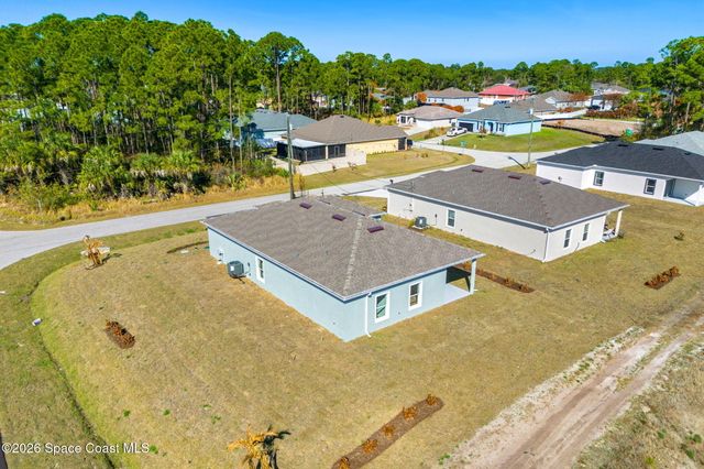 2367 Hagoplan Avenue SW, Palm Bay, FL 32908