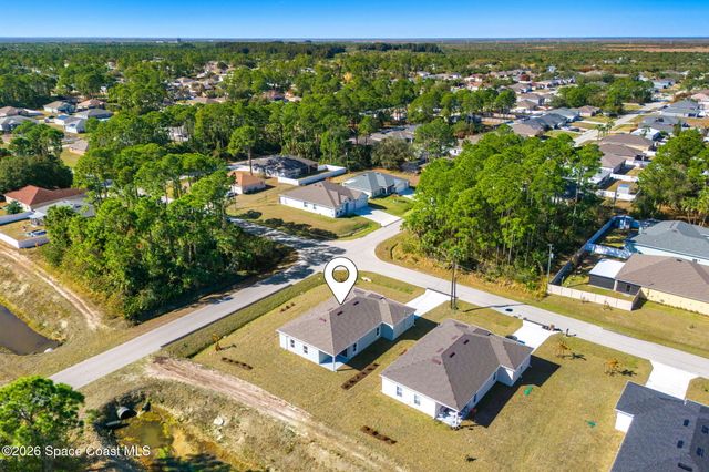2367 Hagoplan Avenue SW, Palm Bay, FL 32908