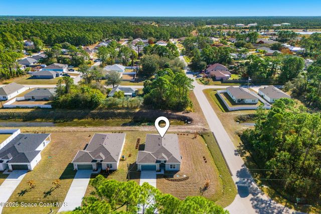 2367 Hagoplan Avenue SW, Palm Bay, FL 32908