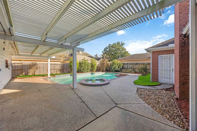 16322 Hazy Pines Court, Pasadena, TX 77059