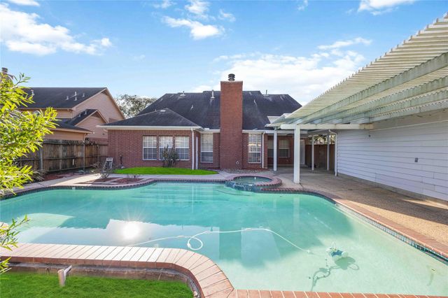 16322 Hazy Pines Court, Pasadena, TX 77059