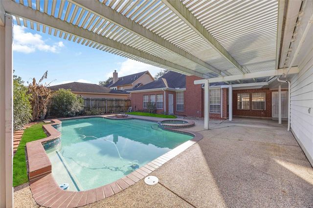 16322 Hazy Pines Court, Pasadena, TX 77059