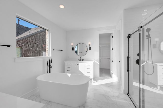 607 Schooner Court, Heath, TX 75032