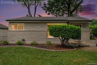590 Hecht Drive, Madison Heights, MI 48071