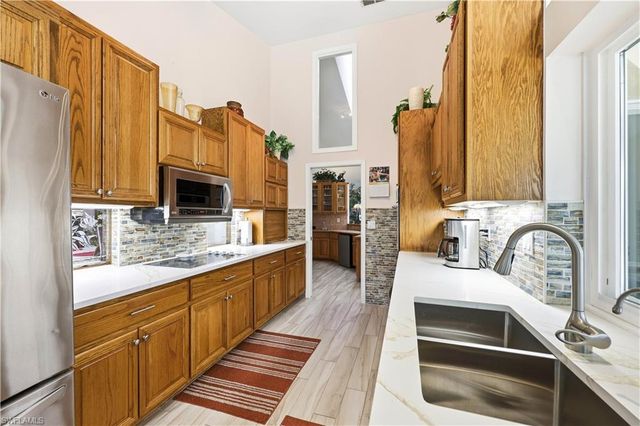 5125 Sunnybrook CT, Cape Coral, FL 33904