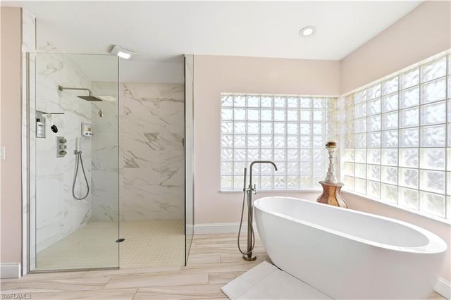 5125 Sunnybrook CT, Cape Coral, FL 33904