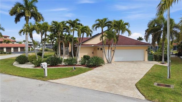 5125 Sunnybrook CT, Cape Coral, FL 33904