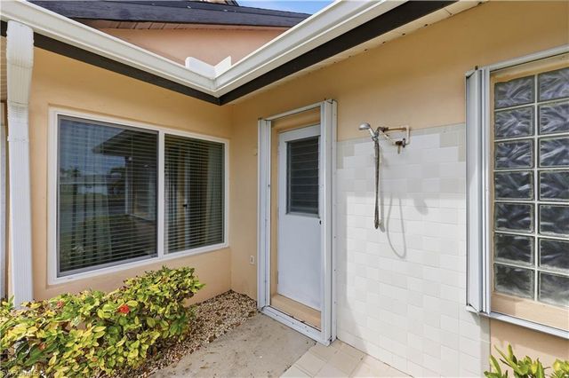 5125 Sunnybrook CT, Cape Coral, FL 33904