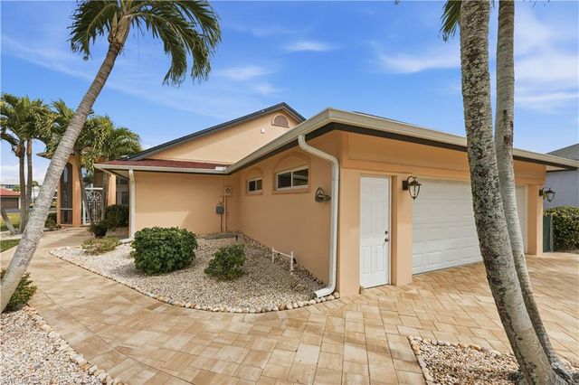 5125 Sunnybrook CT, Cape Coral, FL 33904