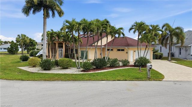 5125 Sunnybrook CT, Cape Coral, FL 33904