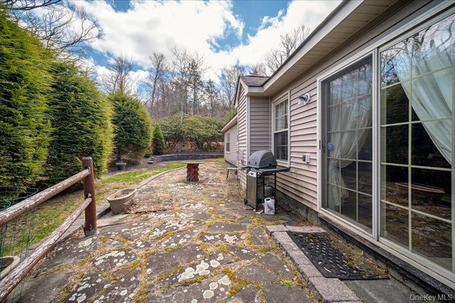 2 Douglas Street, Rock Hill, NY 12775