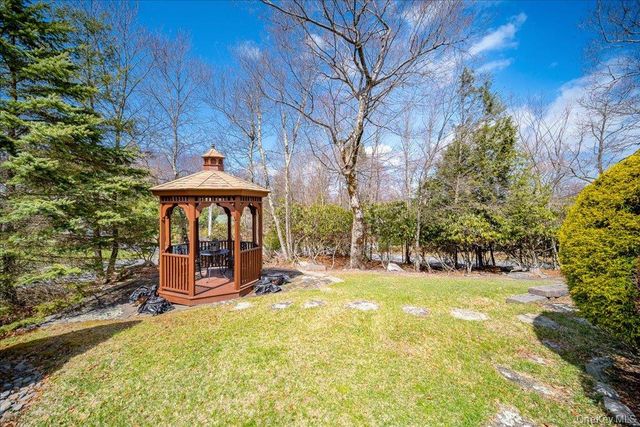 2 Douglas Street, Rock Hill, NY 12775