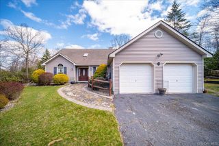 2 Douglas Street, Rock Hill, NY 12775