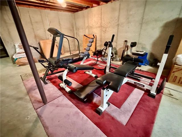 15318 W 80th Place, Lenexa, KS 66219