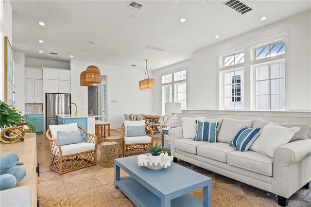 160 Tailwind Dr G, Port Aransas, TX 78373