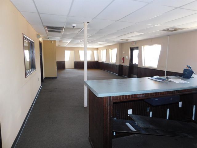 202 N Mechanic Street, El Campo, TX 77437