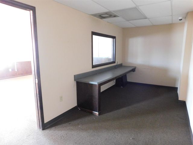 202 N Mechanic Street, El Campo, TX 77437