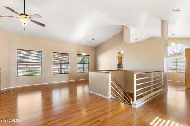 7108 W WINDROSE Drive, Peoria, AZ 85381