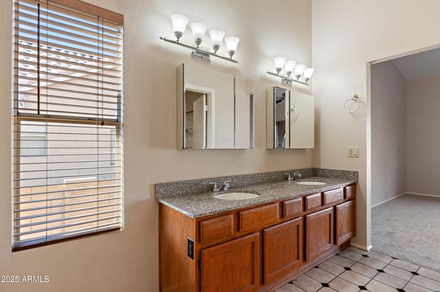 7108 W WINDROSE Drive, Peoria, AZ 85381