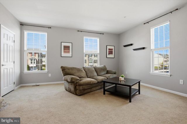 111 SANDPIPER CT, Gilbertsville, PA 19525