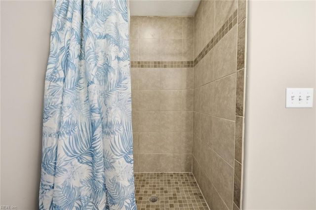 507 Leonard RD, Norfolk, VA 23505