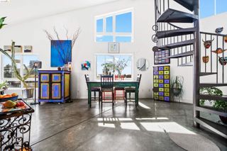 675 8th St 16, Oakland, CA 94607