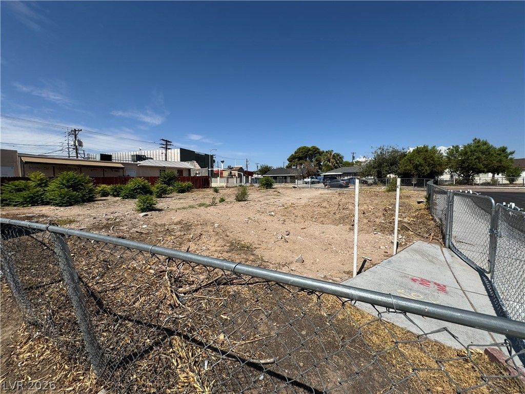 1712 Lewis Ave, Las Vegas, NV 89101 — photo 3