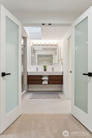 14925 258th Avenue SE, Issaquah, WA 98027