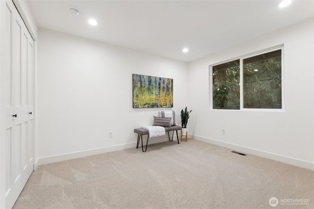 14925 258th Avenue SE, Issaquah, WA 98027