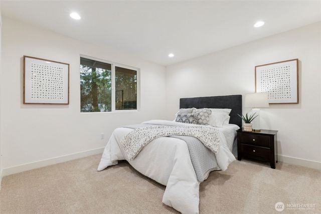 14925 258th Avenue SE, Issaquah, WA 98027