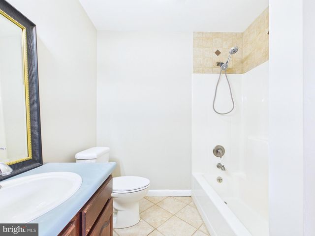 6283 S HIGHLANDS CIR, Harrisburg, PA 17111