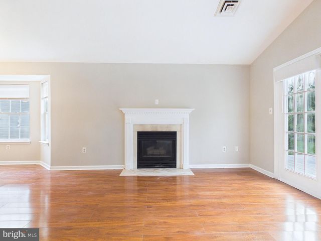 6283 S HIGHLANDS CIR, Harrisburg, PA 17111