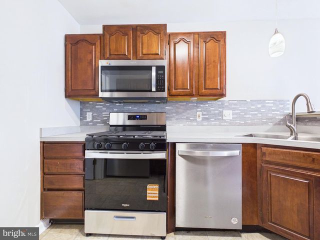6283 S HIGHLANDS CIR, Harrisburg, PA 17111