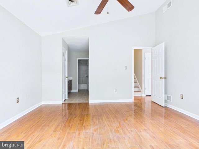 6283 S HIGHLANDS CIR, Harrisburg, PA 17111
