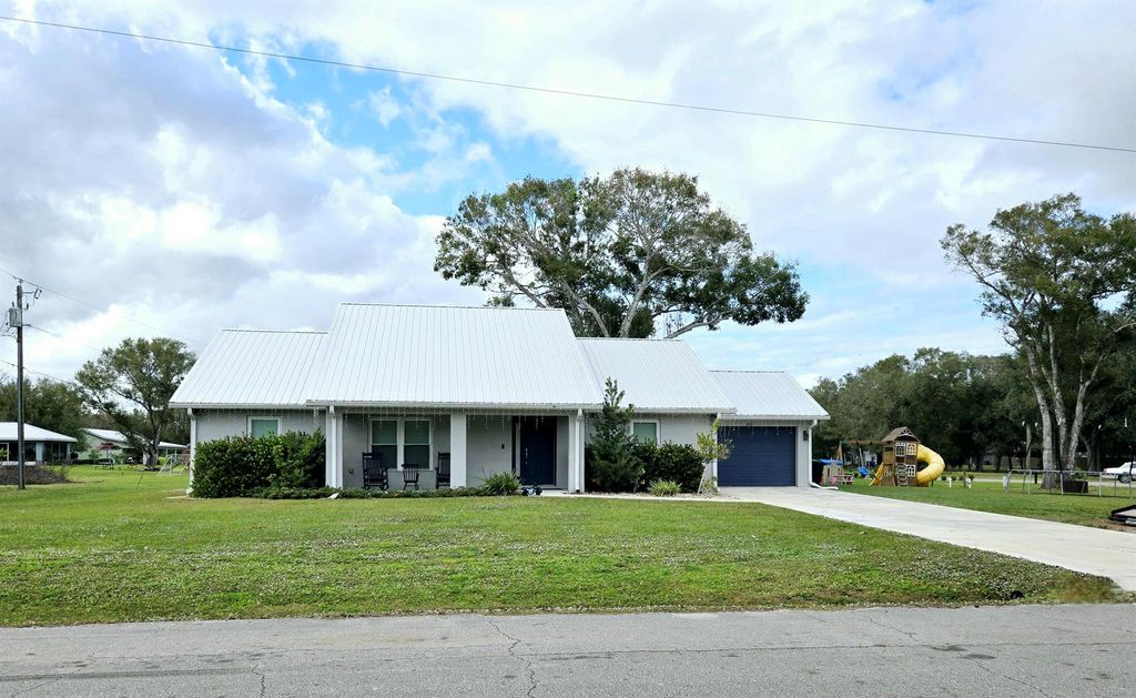 603 NW 11th Avenue, Okeechobee, FL 34972