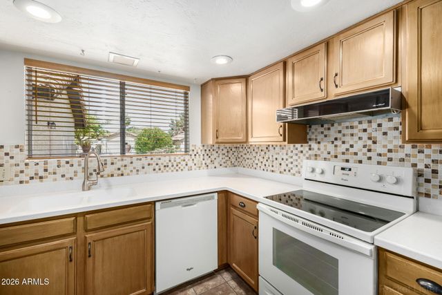 2219 E FAIRVIEW Avenue, Mesa, AZ 85204