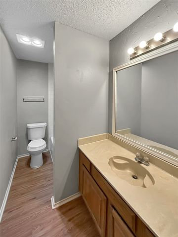 10205 Lone Pine Lane, Fort Worth, TX 76108