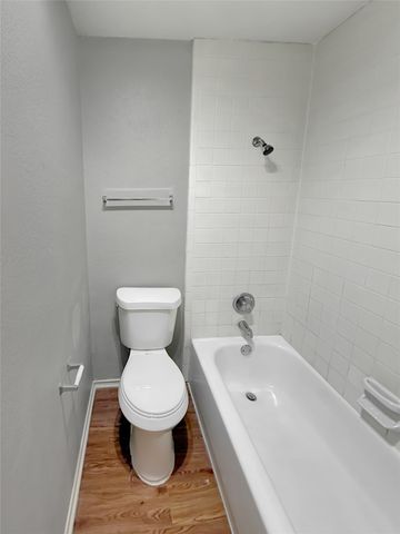 10205 Lone Pine Lane, Fort Worth, TX 76108