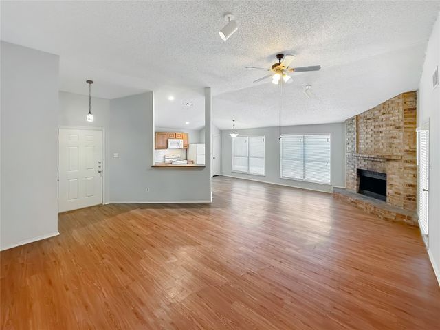 10205 Lone Pine Lane, Fort Worth, TX 76108