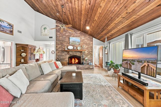 8 Niblick Court, Calabash, NC 28467