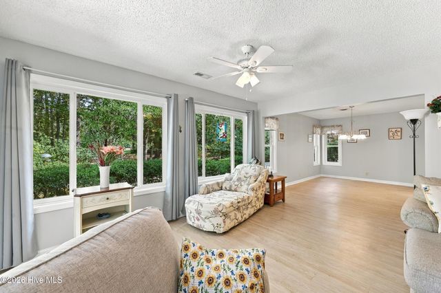 8 Niblick Court, Calabash, NC 28467