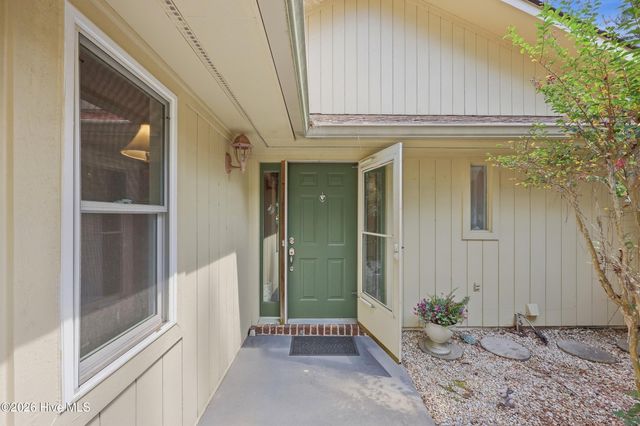 8 Niblick Court, Calabash, NC 28467