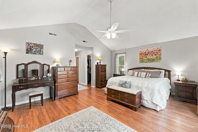 8 Niblick Court, Calabash, NC 28467