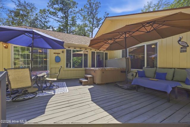 8 Niblick Court, Calabash, NC 28467