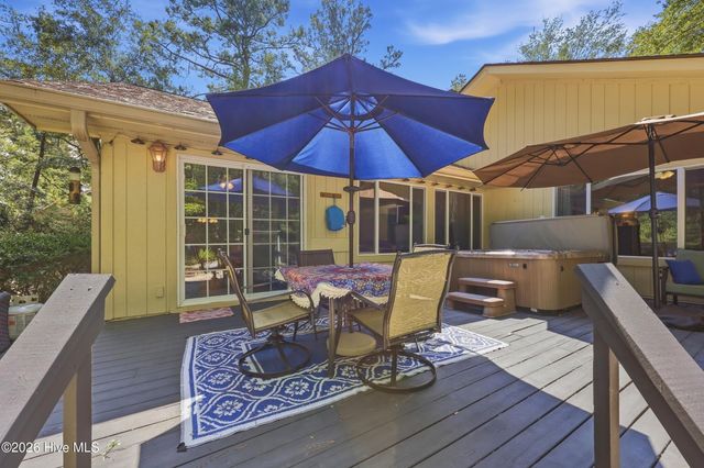 8 Niblick Court, Calabash, NC 28467