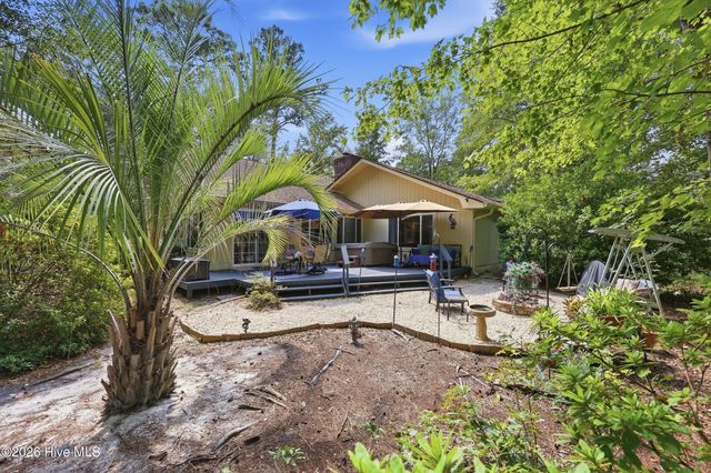 8 Niblick Court, Calabash, NC 28467